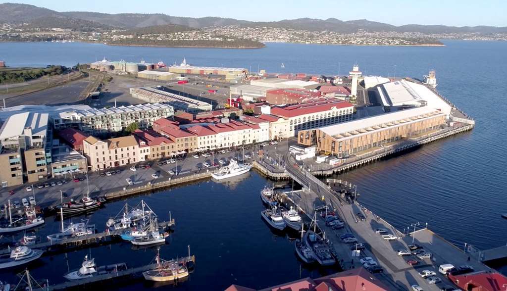 Macq 01 Hotel Гобарт Екстер'єр фото Aerial view of the Port of Hobart