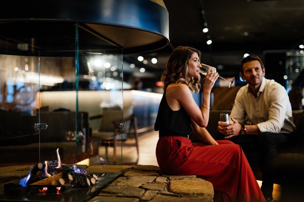 Macq 01 Hotel Гобарт Екстер'єр фото The Lounge at the Ritz-Carlton, Melbourne