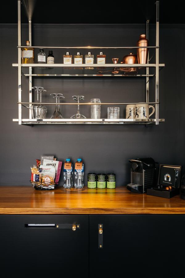 Macq 01 Hotel Гобарт Екстер'єр фото A wall-mounted kitchen rack
